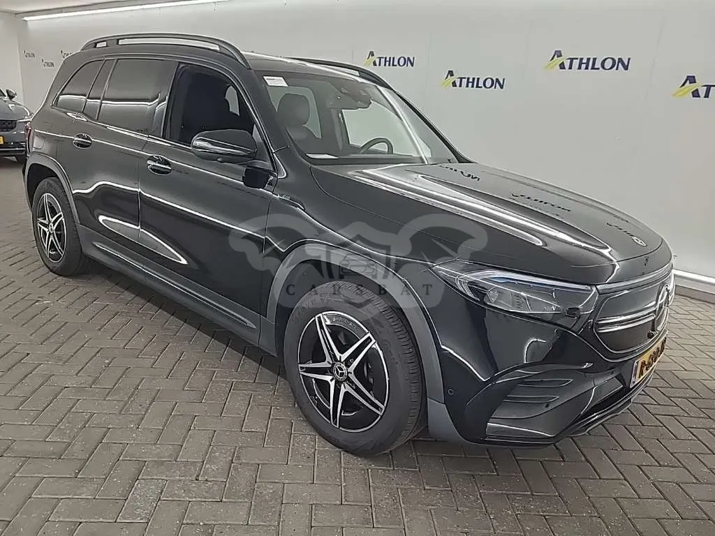 Mercedes-Benz EQB 300 AMG Line 2022