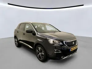 Peugeot 3008 1.2i Allure 2020
