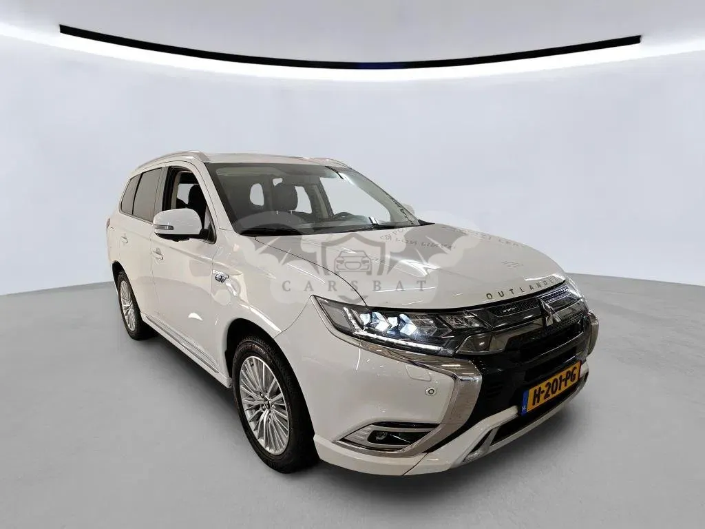 Mitsubishi Outlander 2.4 Intense 2020