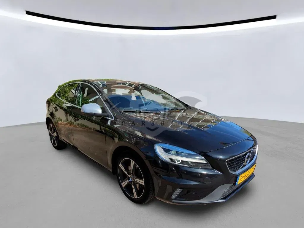 Volvo V40 T3 R-Design 2020