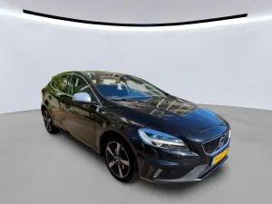 Volvo V40 T3 R-Design 2020