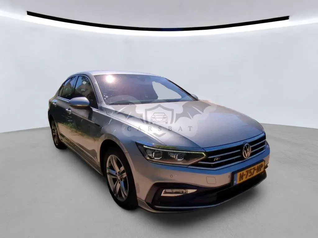 Volkswagen Passat 2.0 TDI R-Line 2021
