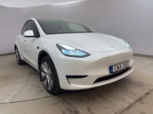 Tesla Model Y Standard Range 2023