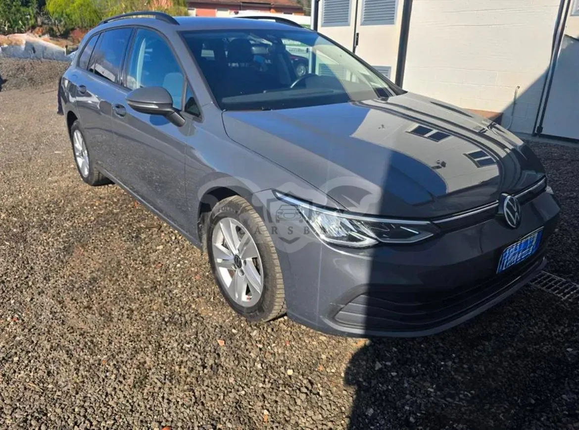 Volkswagen Golf Variant 1.0 eTSI Life 2022