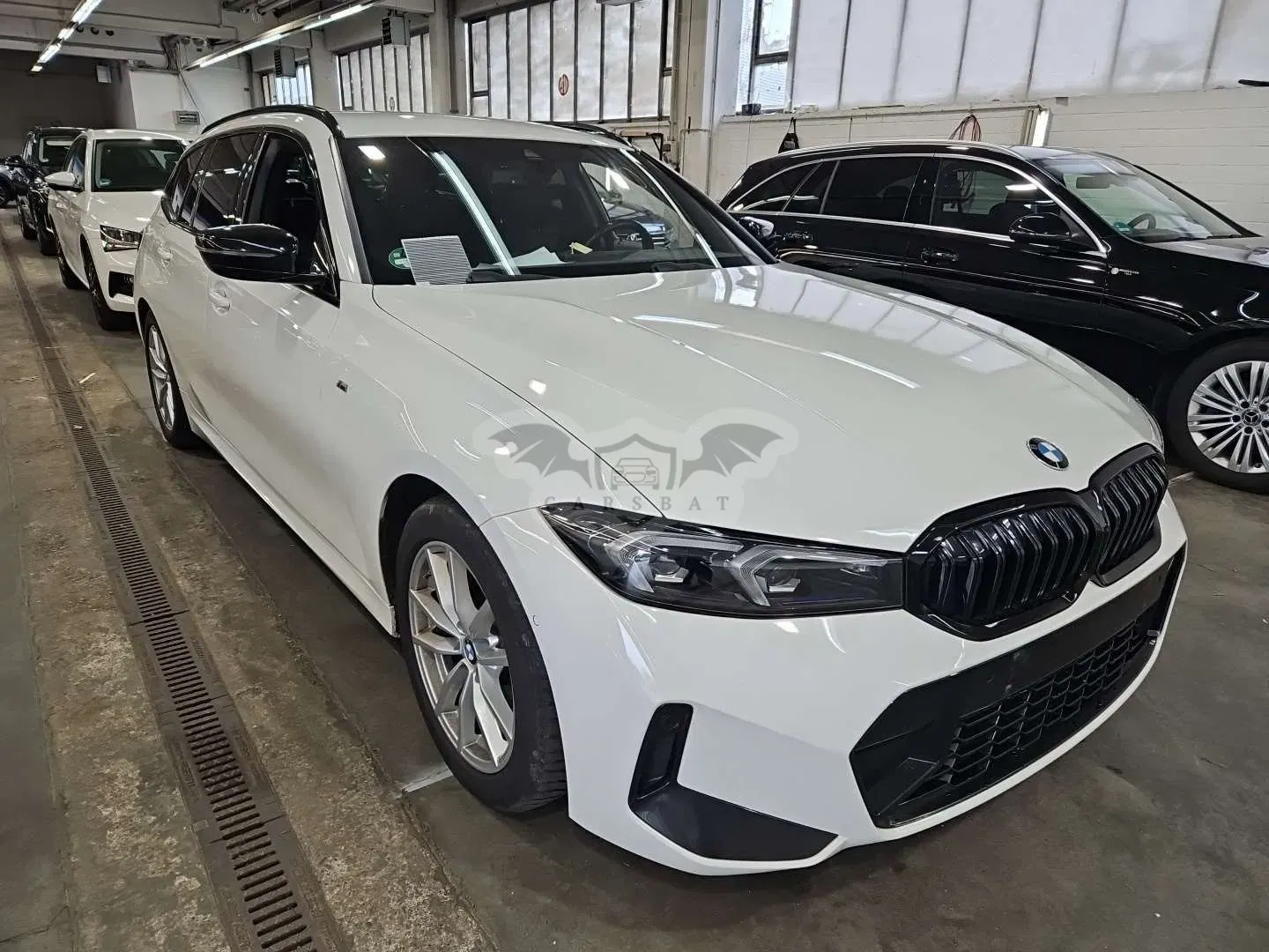 BMW 3 Series Touring 318i 2023