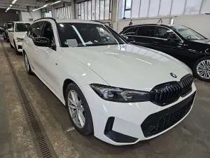 BMW 3 Series Touring 318i 2023