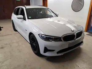 BMW 3 Series 330e 2022