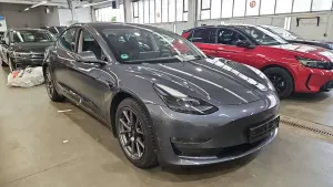 Tesla Model 3 Long Range 2023