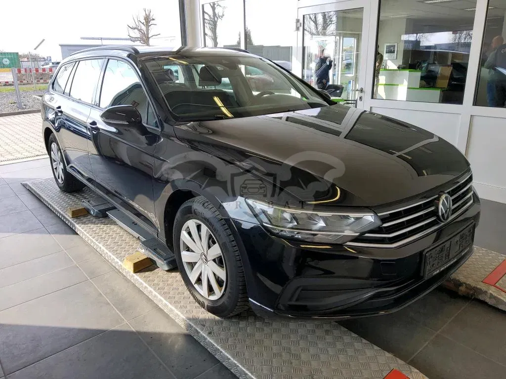 Volkswagen Passat Variant 1.5 TSI Conceptline 2022