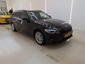 BMW 3 Series Touring 330e High Executive 2021