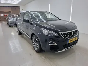 Peugeot 5008 1.2 Premium 2020