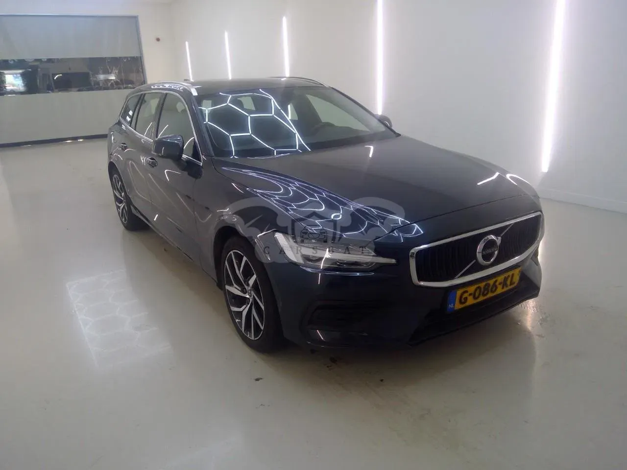 Volvo V60 T4 Momentum Pro 2019