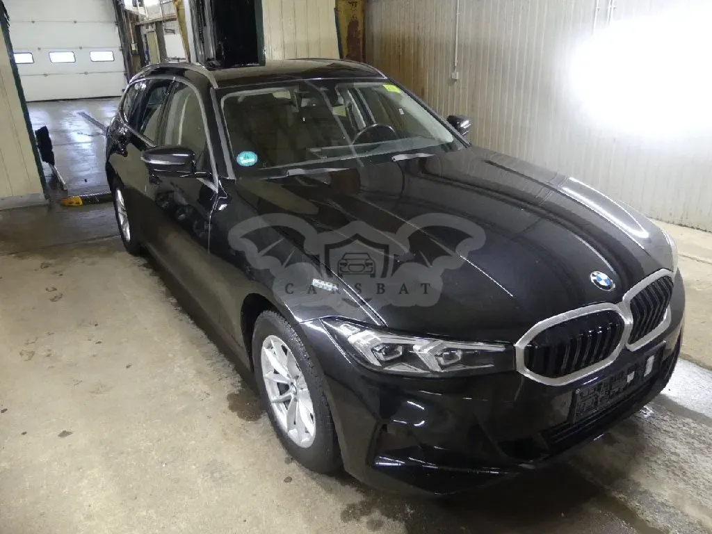 BMW 3 Series Touring 320i 2024