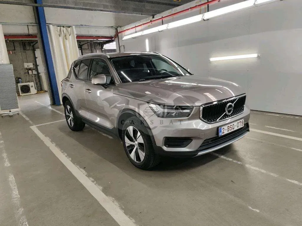 Volvo XC40 T2 Momentum Pro 2022
