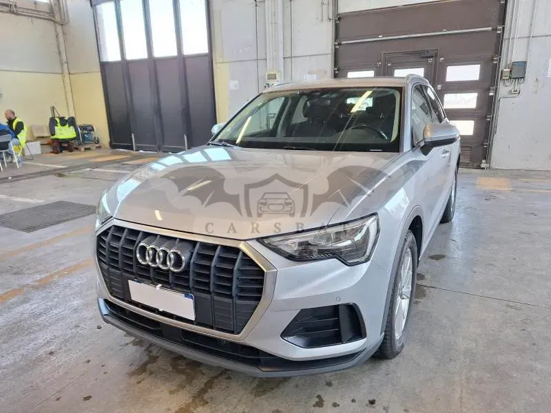 Audi Q3 35 TDI Business 2021