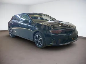 Opel Astra 2025