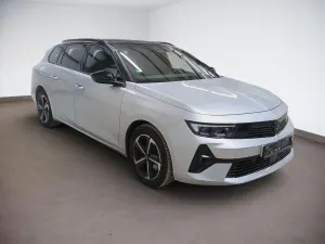 Opel Astra 2025