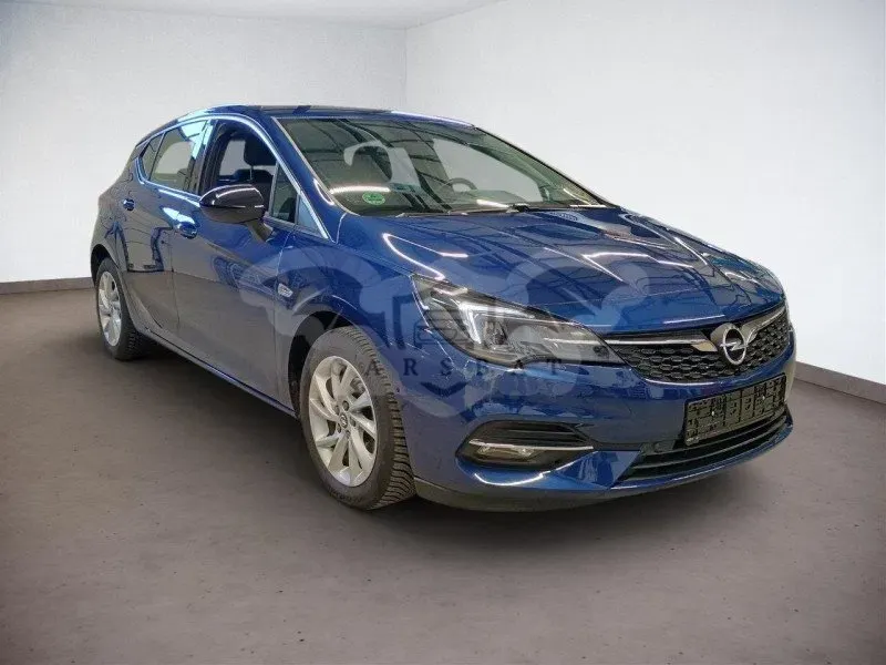 Opel Astra 2021