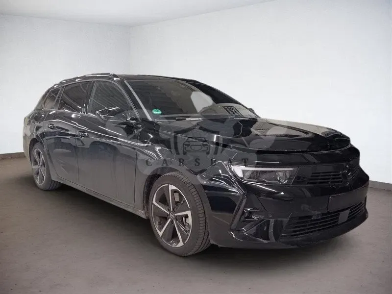 Opel Astra 2025