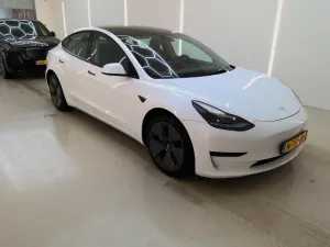 Tesla Model 3 Standard Range Plus 60 kWh 2021
