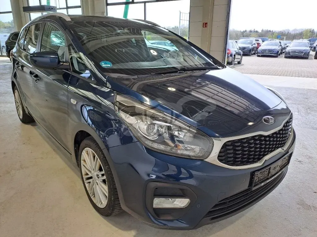Kia Carens (Rondo) Dream Team 2018