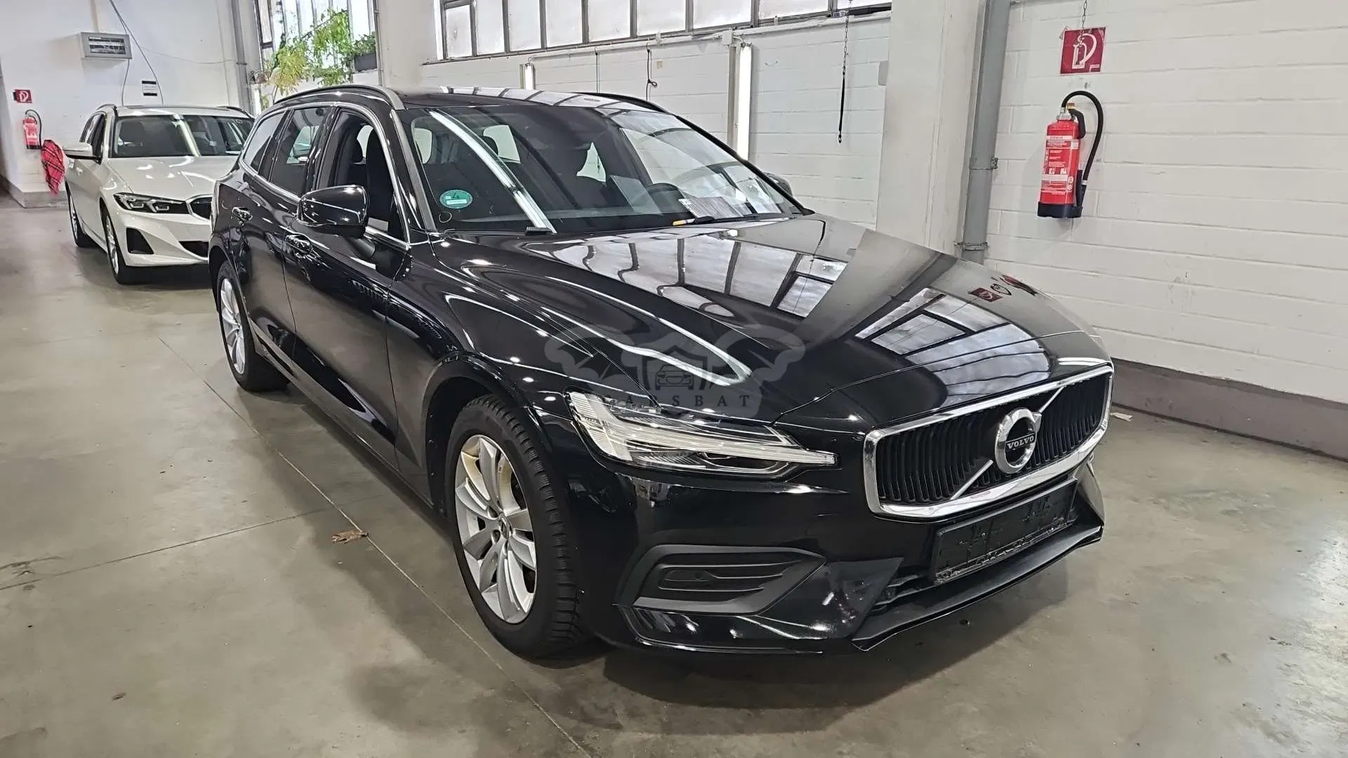 Volvo V60 B4 Momentum Pro 2022