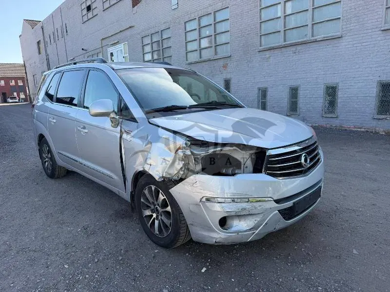 Ssangyong / KG Mobility Rodius 2.2 2015