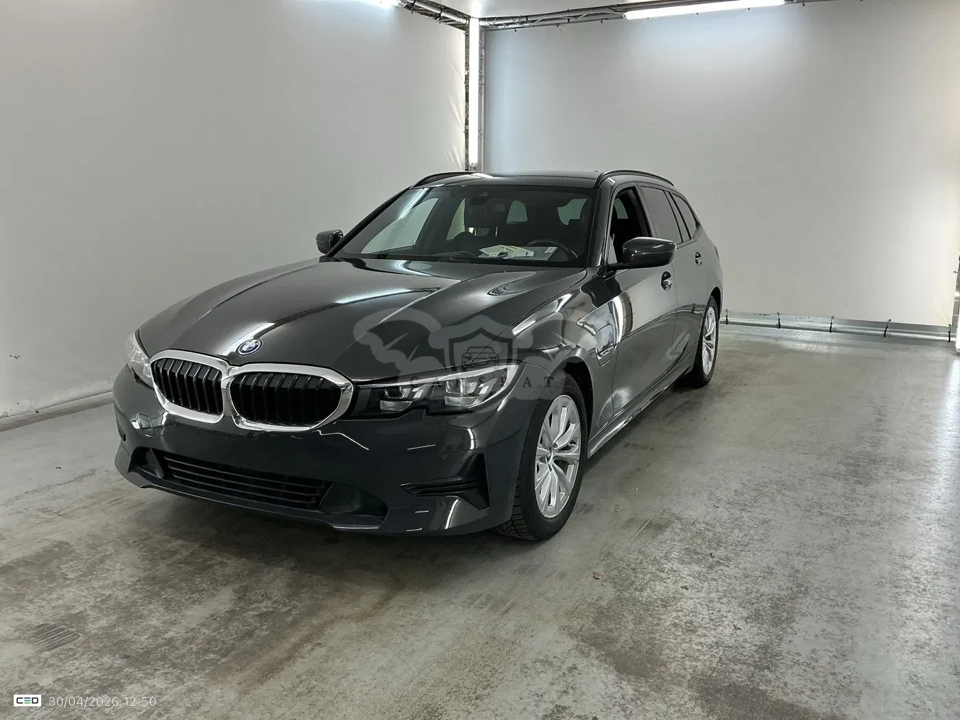 BMW 3 Series Touring 320e 2022