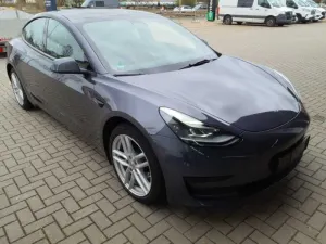 Tesla Model 3 Standard Range 2022