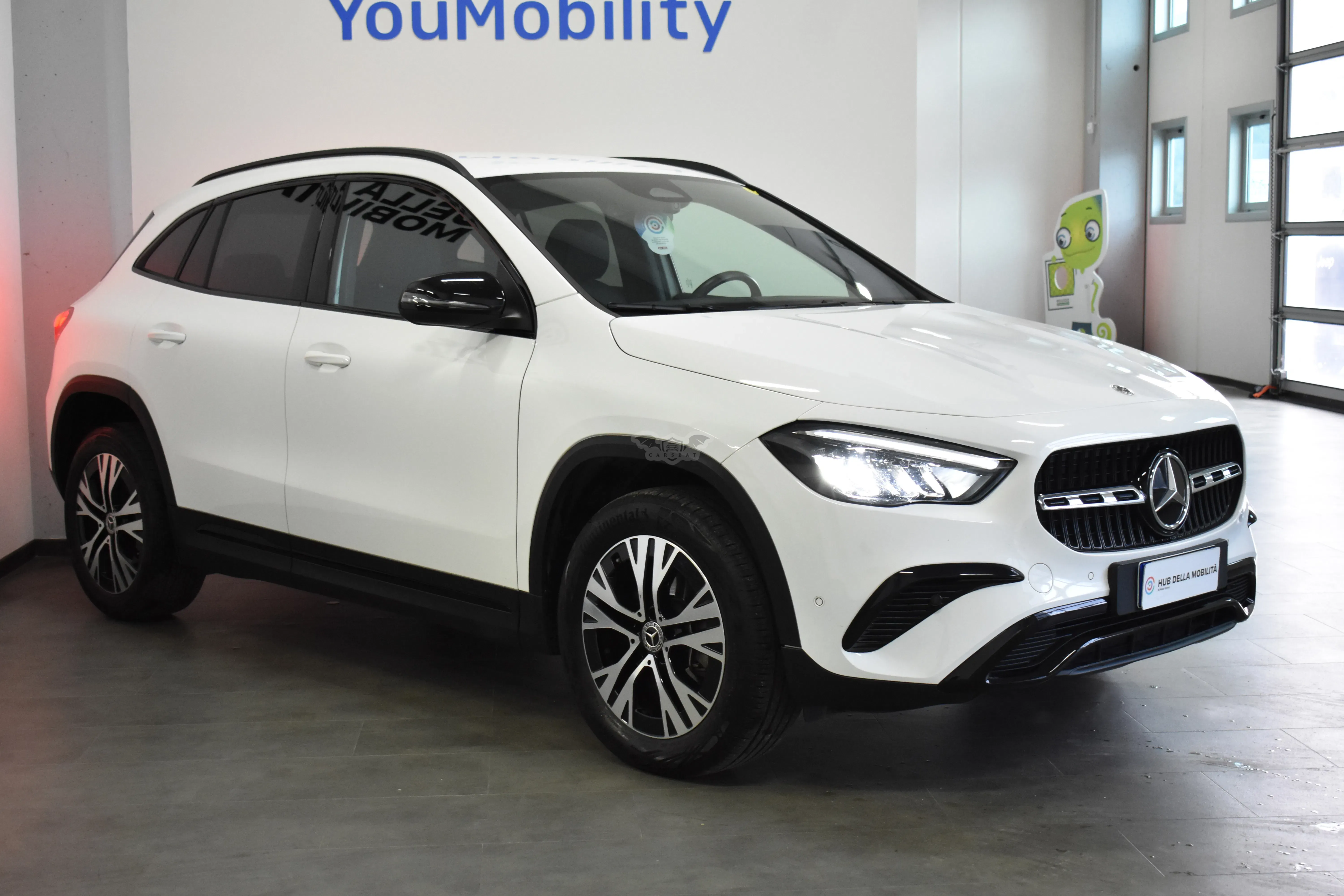 Mercedes-Benz GLA 200d progressive 2024