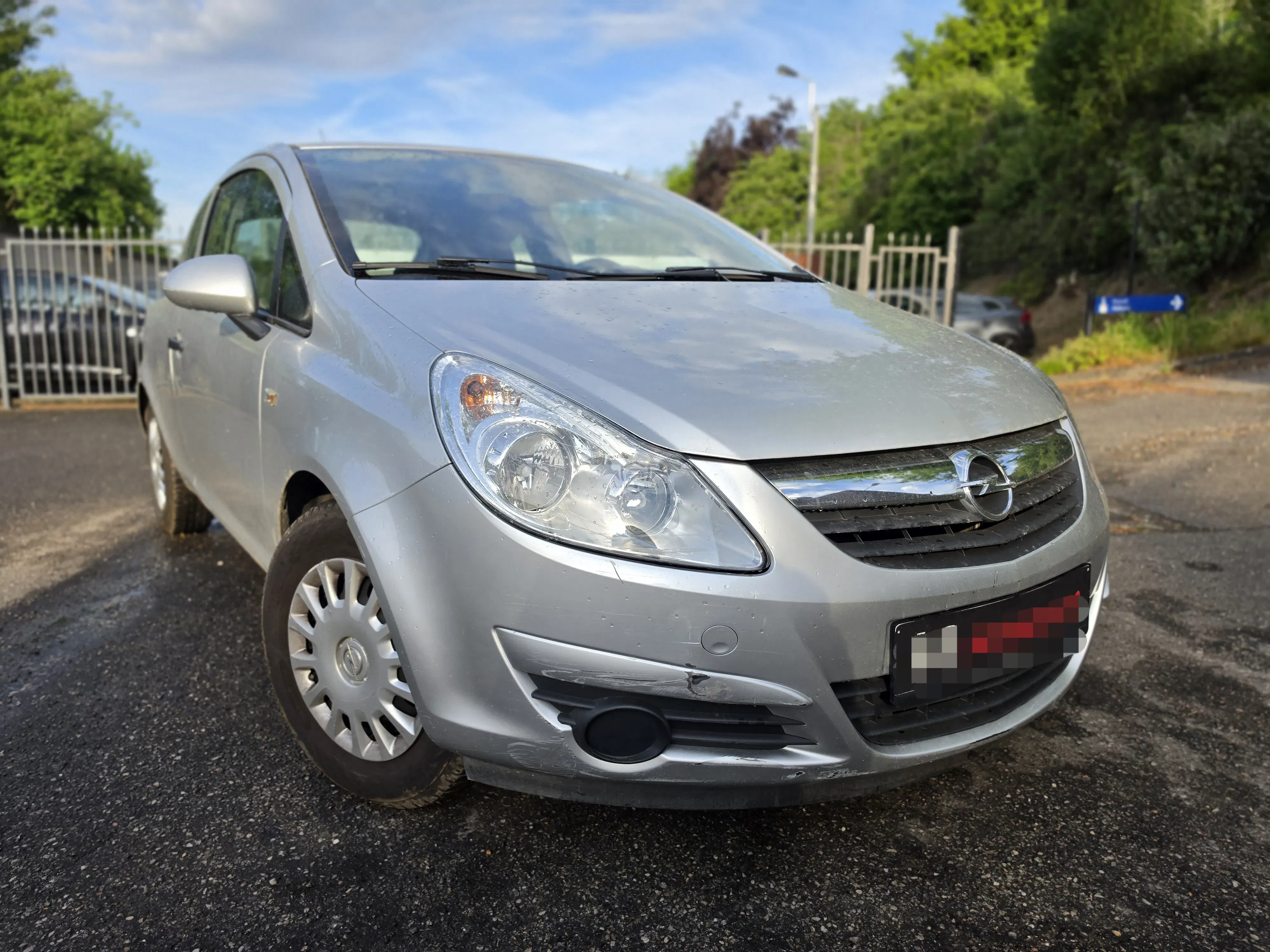 Opel Corsa 1.2i Essentia 2011