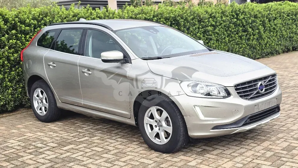 Volvo XC60 D4 Momentum 2015