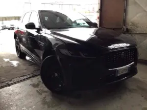 Jaguar F-Pace 2.0d R-Dynamic S 2022