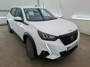Peugeot 2008 1.2i Active Business 2021