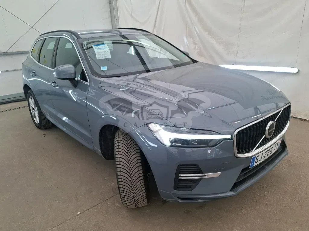 Volvo XC60 B4 Momentum 2022
