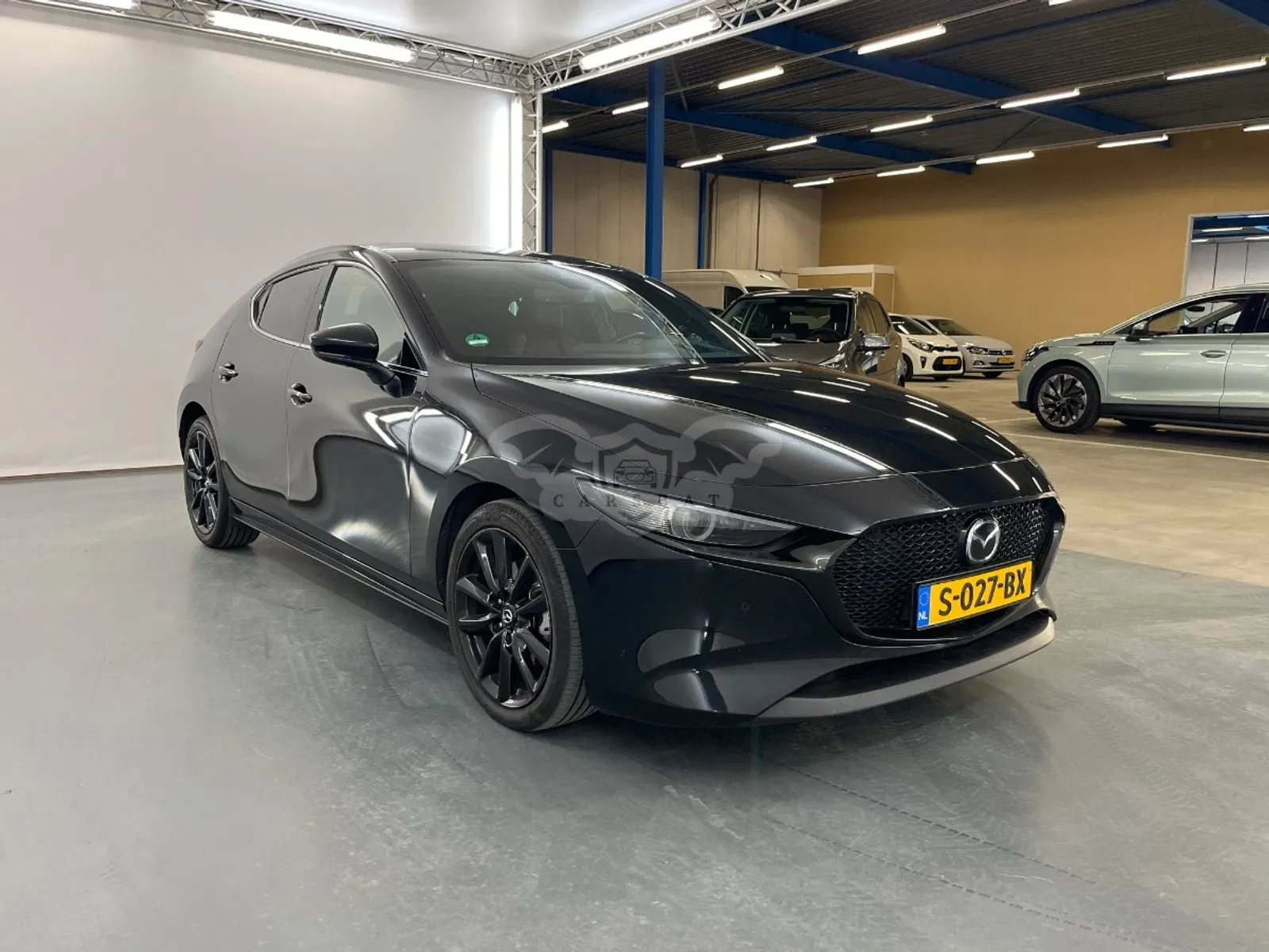 Mazda 3 2.0 Luxury 2023