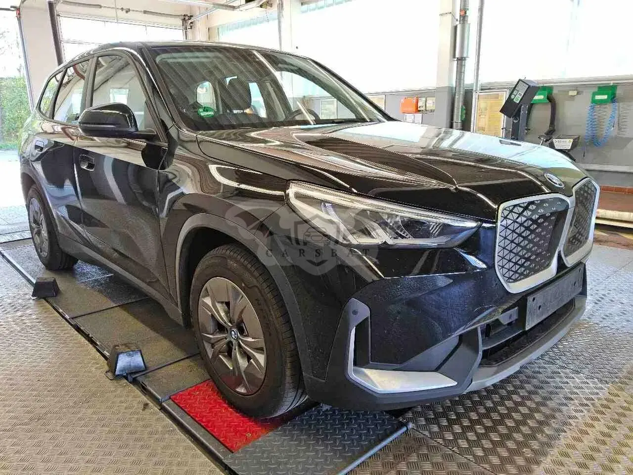 BMW iX1 2024