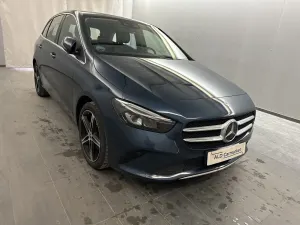 Mercedes-Benz B 180d 2022