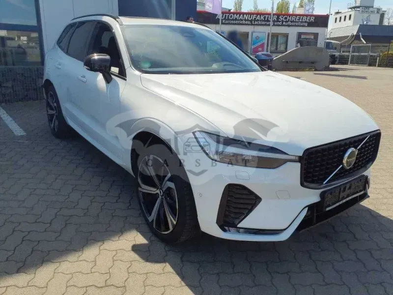 Volvo XC60 3.2 R-Design 2022