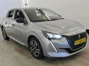 Peugeot 208 1.2i Allure 2022