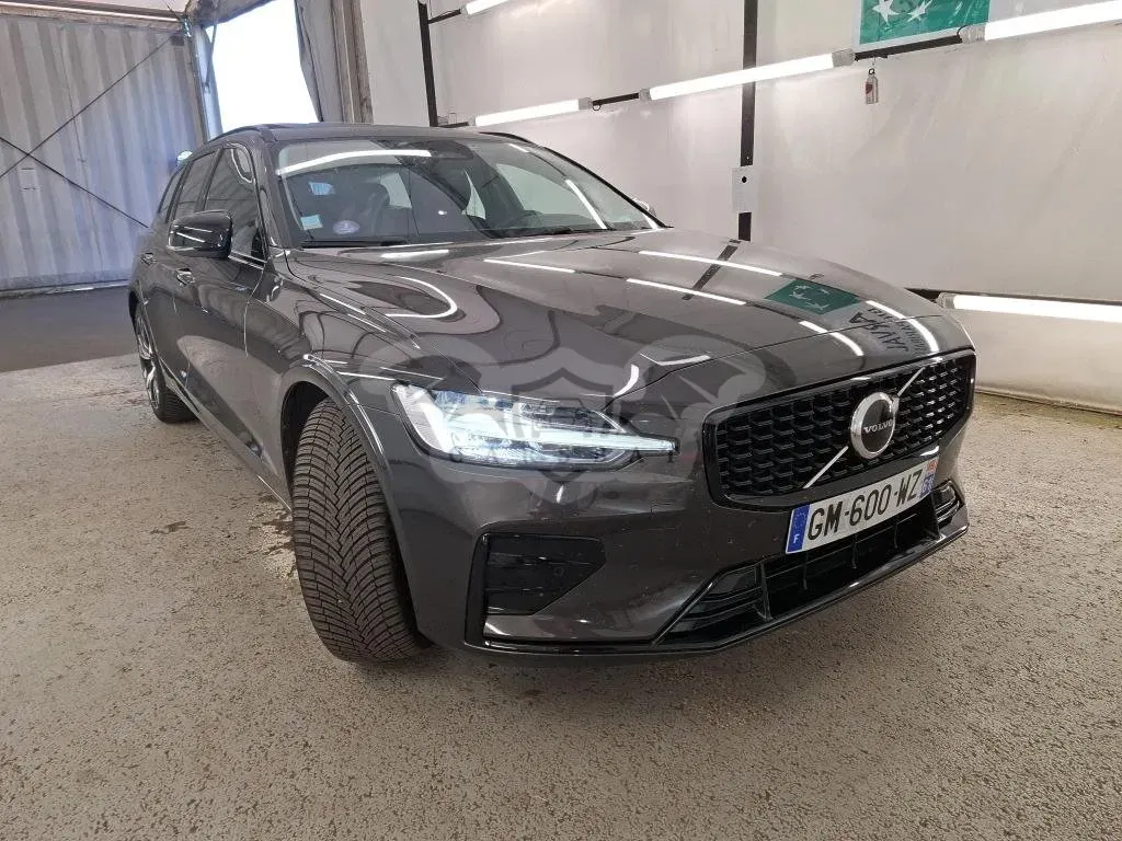 Volvo V60 B3 Plus 2023