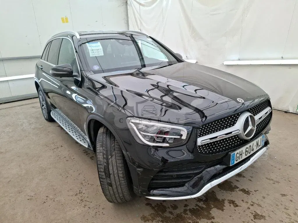 Mercedes-Benz GLC 300e AMG Line 2022