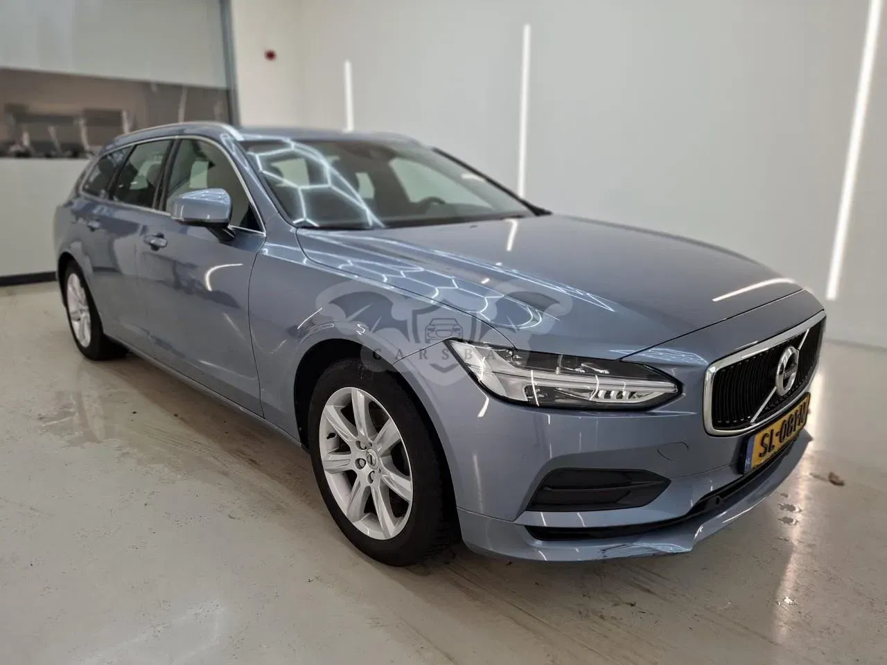 Volvo V90 D4 Momentum 2018