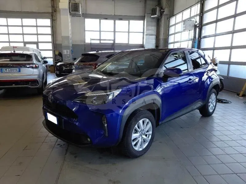Toyota Yaris Cross 1.5h Business 2023