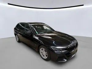 BMW 5 Series Touring 520i 2023