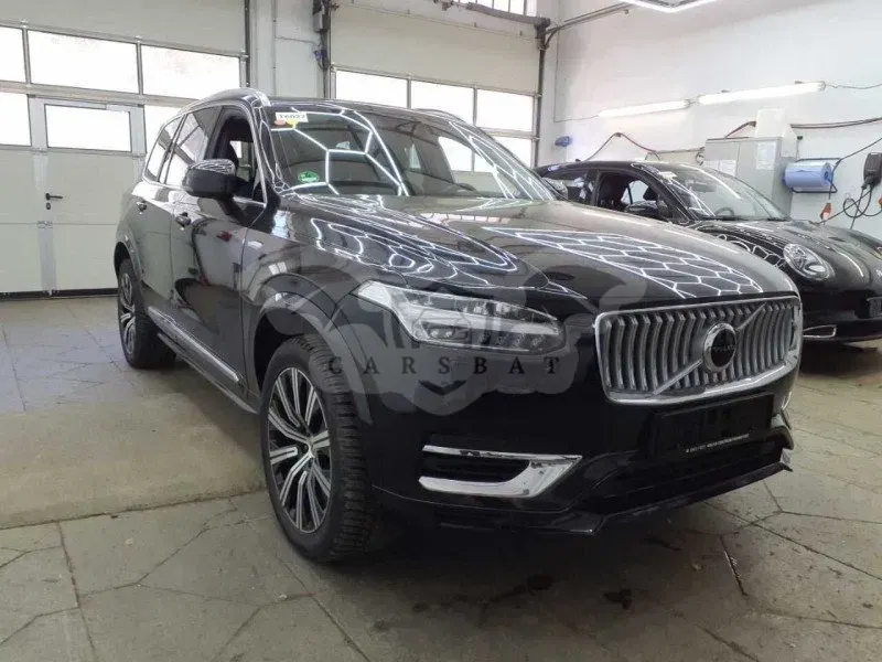 Volvo XC90 T8 Core 2024