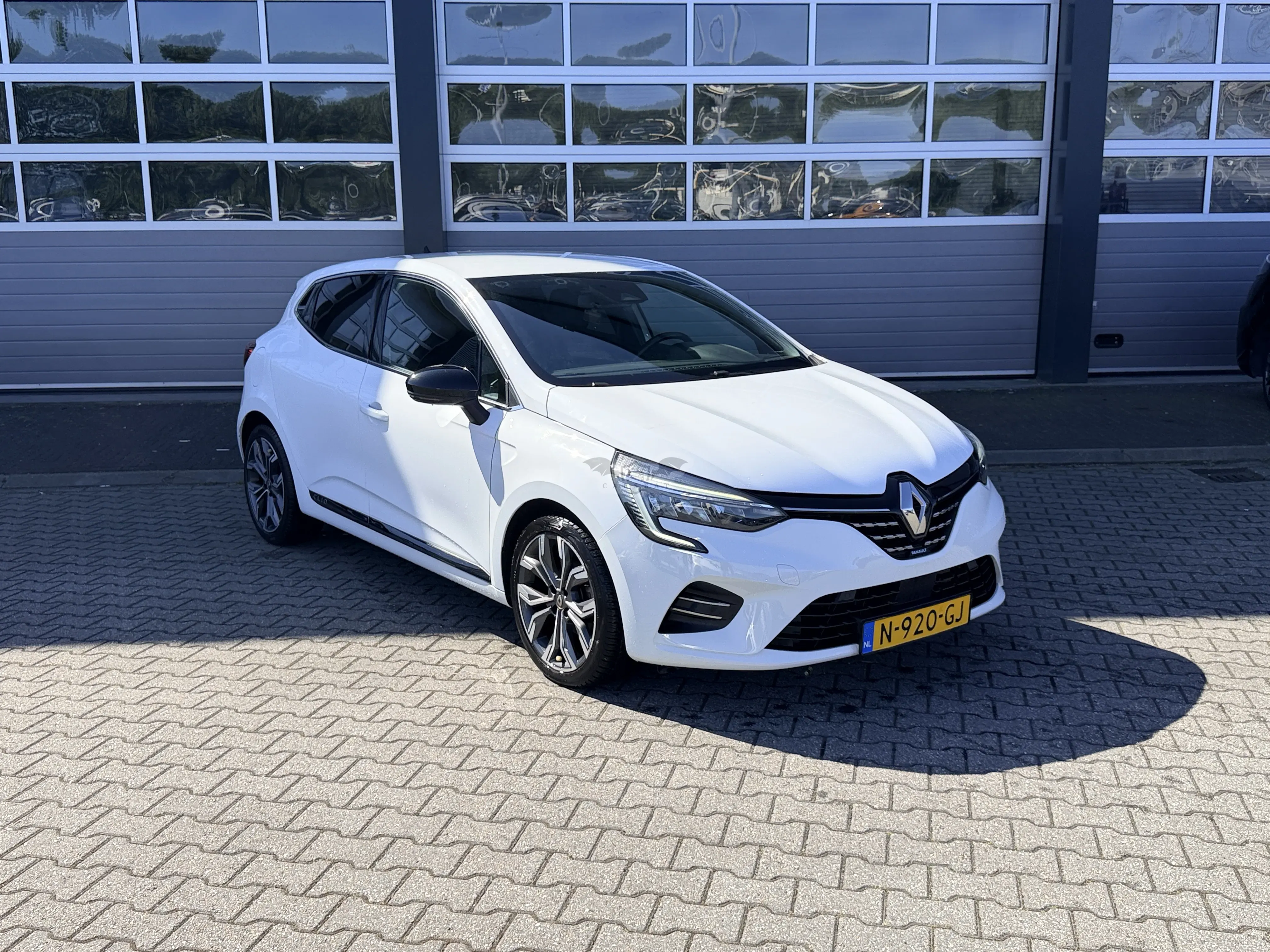 Renault Clio 1.0 Tce Intens 2021
