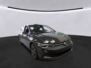 Volkswagen Golf 2.0 TSI Style 2024