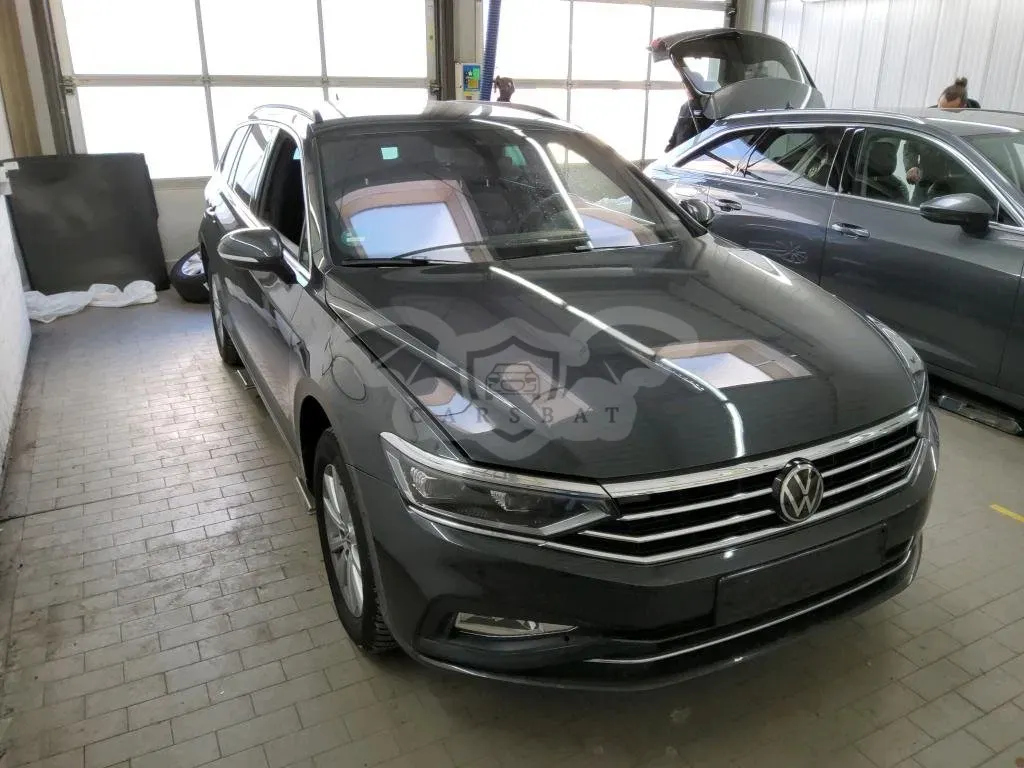 Volkswagen Passat 2.0 2024