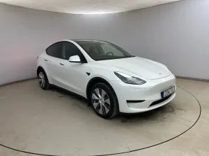 Tesla Model Y Long Range 2024